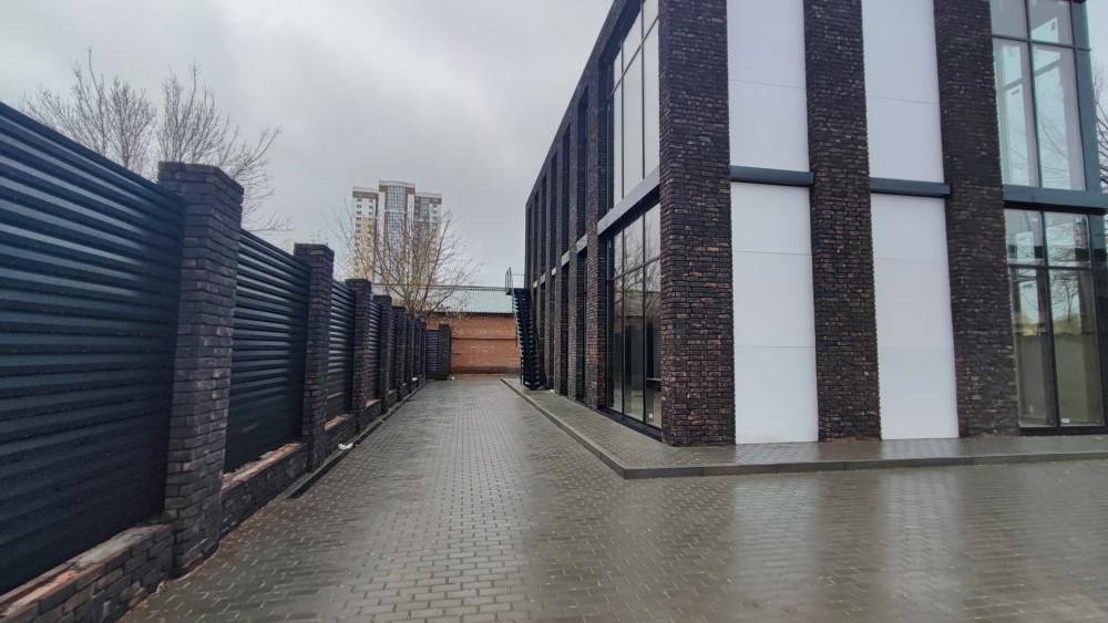 thumb________________-____________________________1