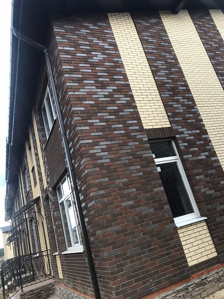 thumb_Brown_Diamonds