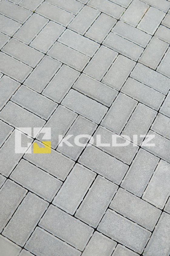 add_bru-gray-561x842